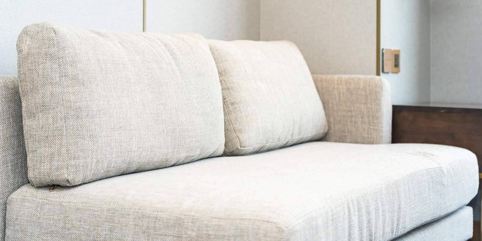 Nettoyage de canapé en tissu à domicile — Satuclean
